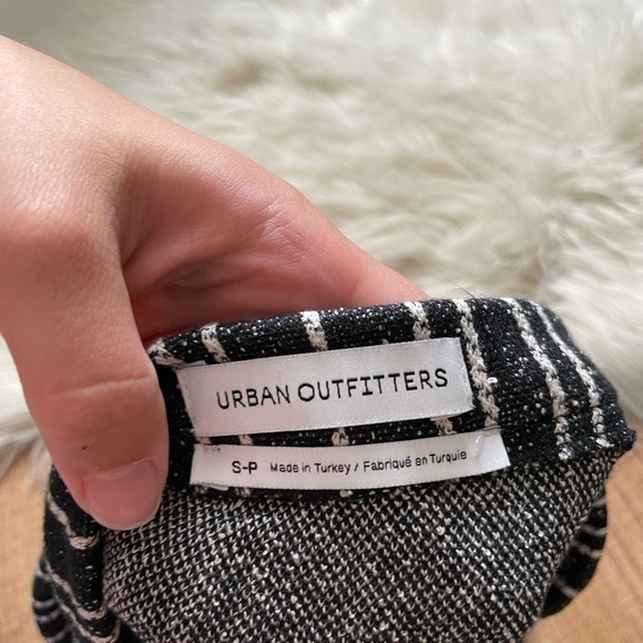 URBAN OUTFITTERS Button Down Asymmetrical Skirt - Picture 3 of 3